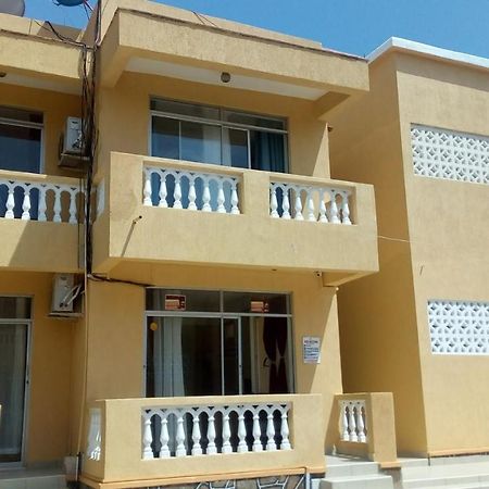 Pawenzi Serviced Apartments Момбаса Экстерьер фото