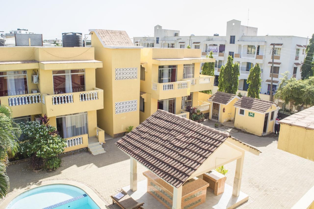 Pawenzi Serviced Apartments Момбаса Экстерьер фото