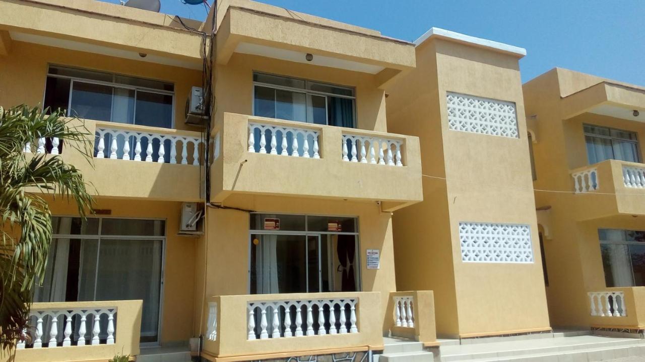 Pawenzi Serviced Apartments Момбаса Экстерьер фото